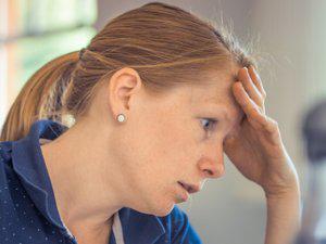 Salud Ecológica: Mujer estresada
